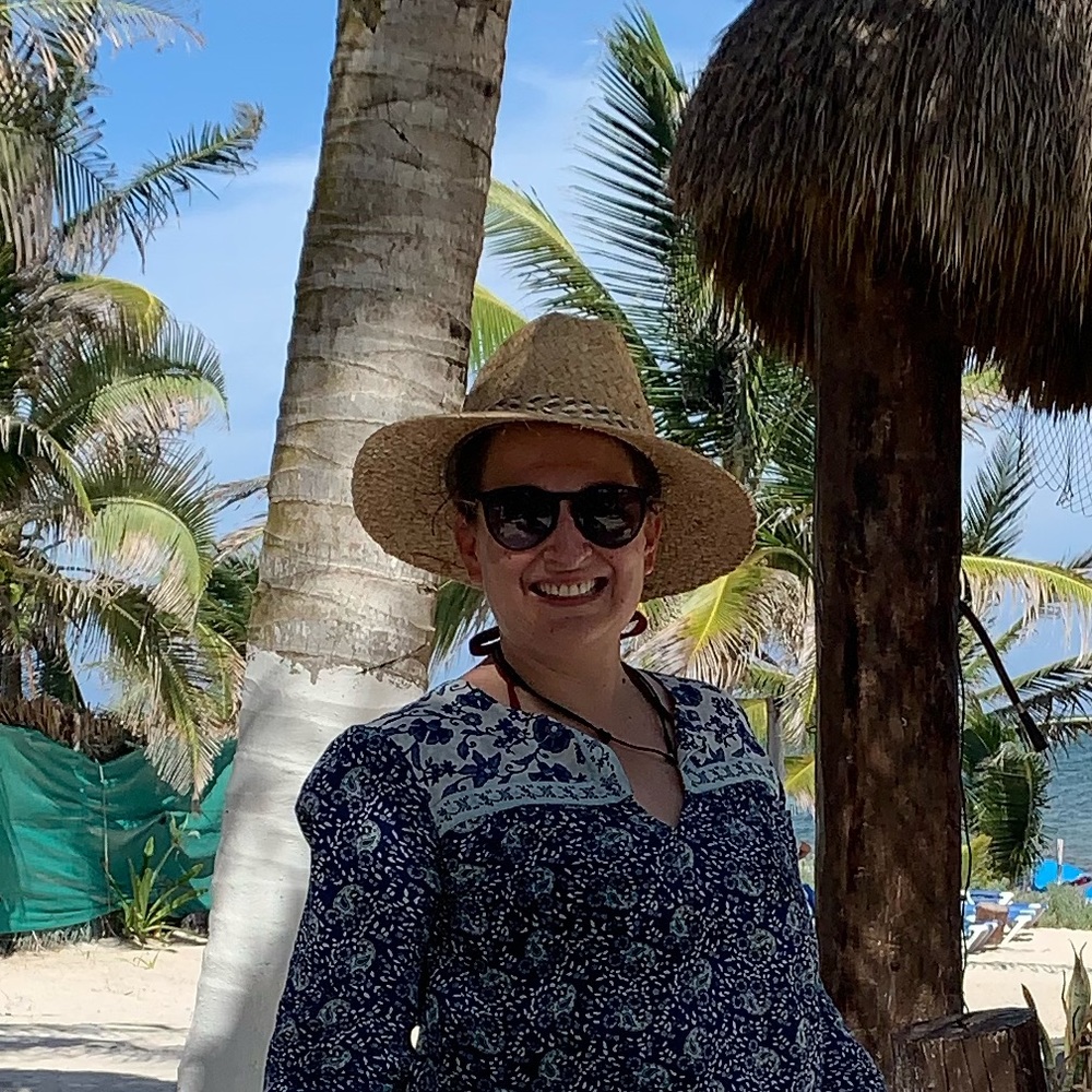 Meet your Posher, Luly